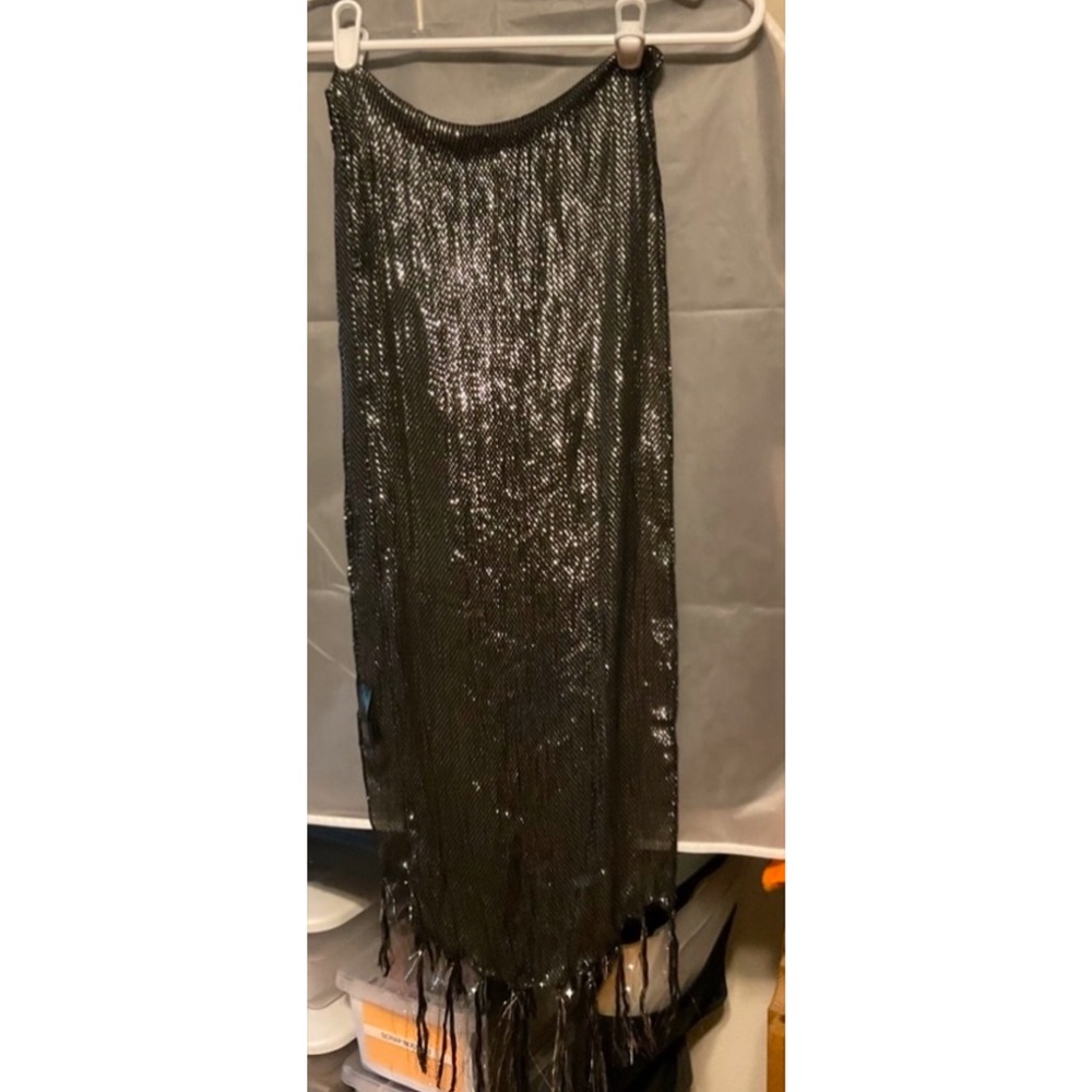 KWDZ: woman’s black, silver glittering  sparkling formal lightweight Scraf.